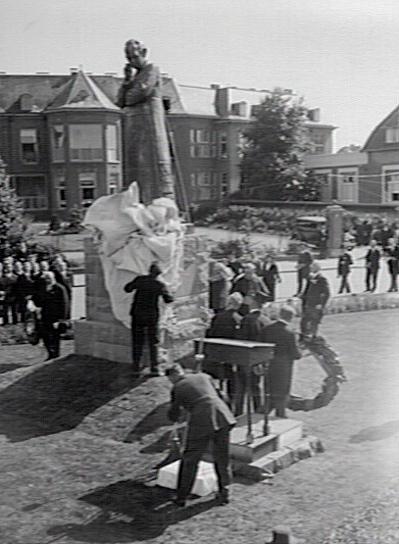 Enschede 1934 onthulling standbeeld Ariens